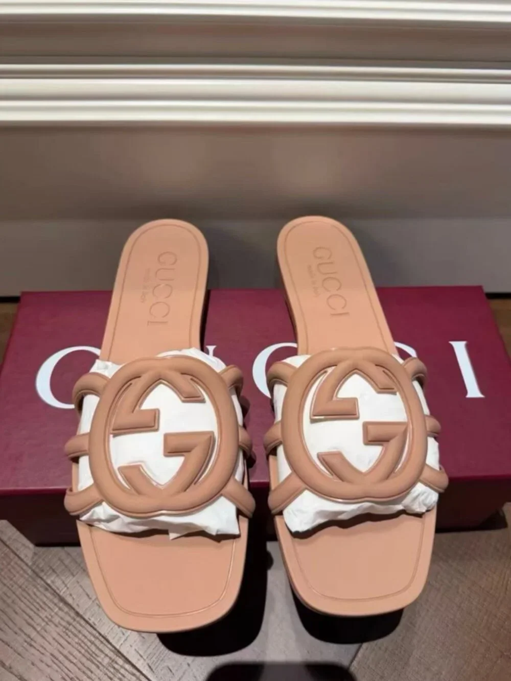 Gucci Smooth Leather Double G Logo Square Toe Slip On Mules